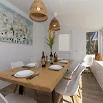 Salome With Private Heated Pool Vila