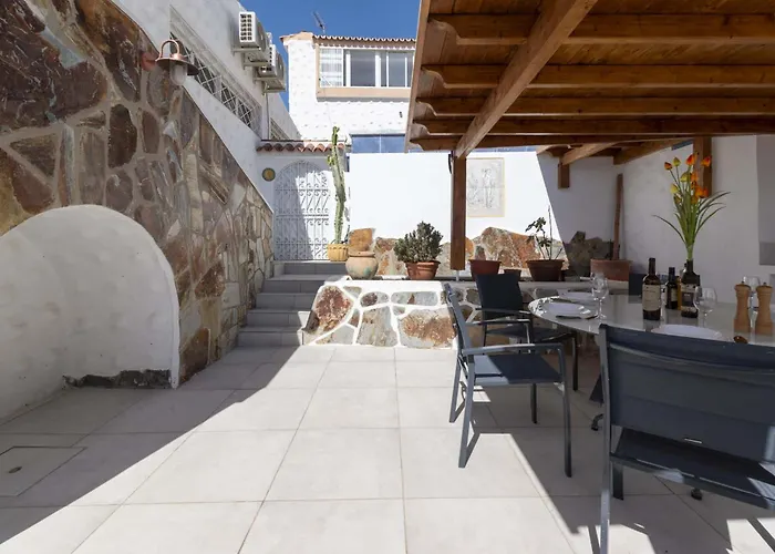 Salome With Private Heated Pool فيلة Chayofa