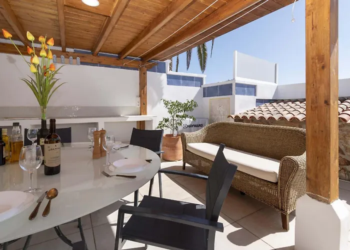 Salome With Private Heated Pool فيلة Chayofa